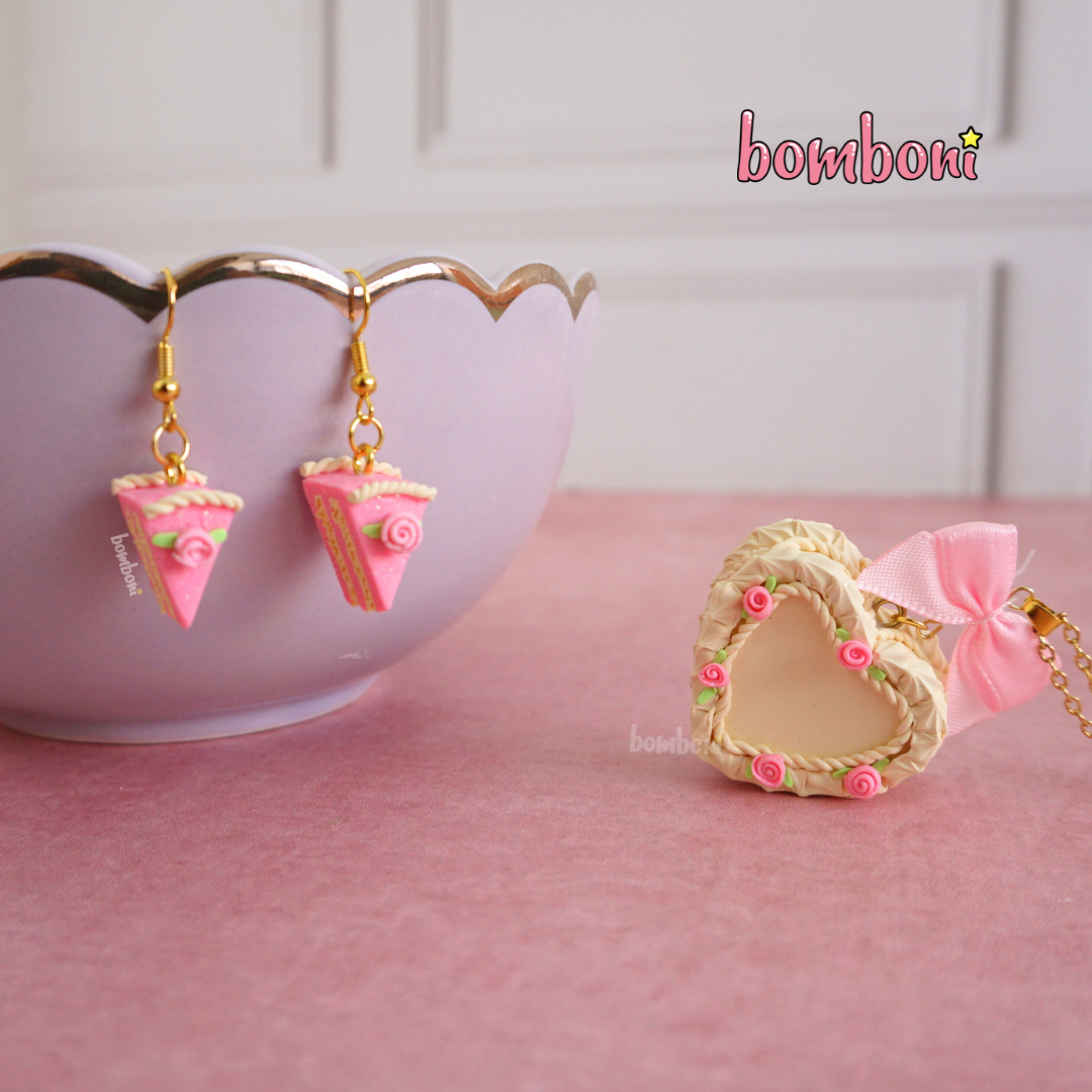 Collar Pastel Corazón Marfil