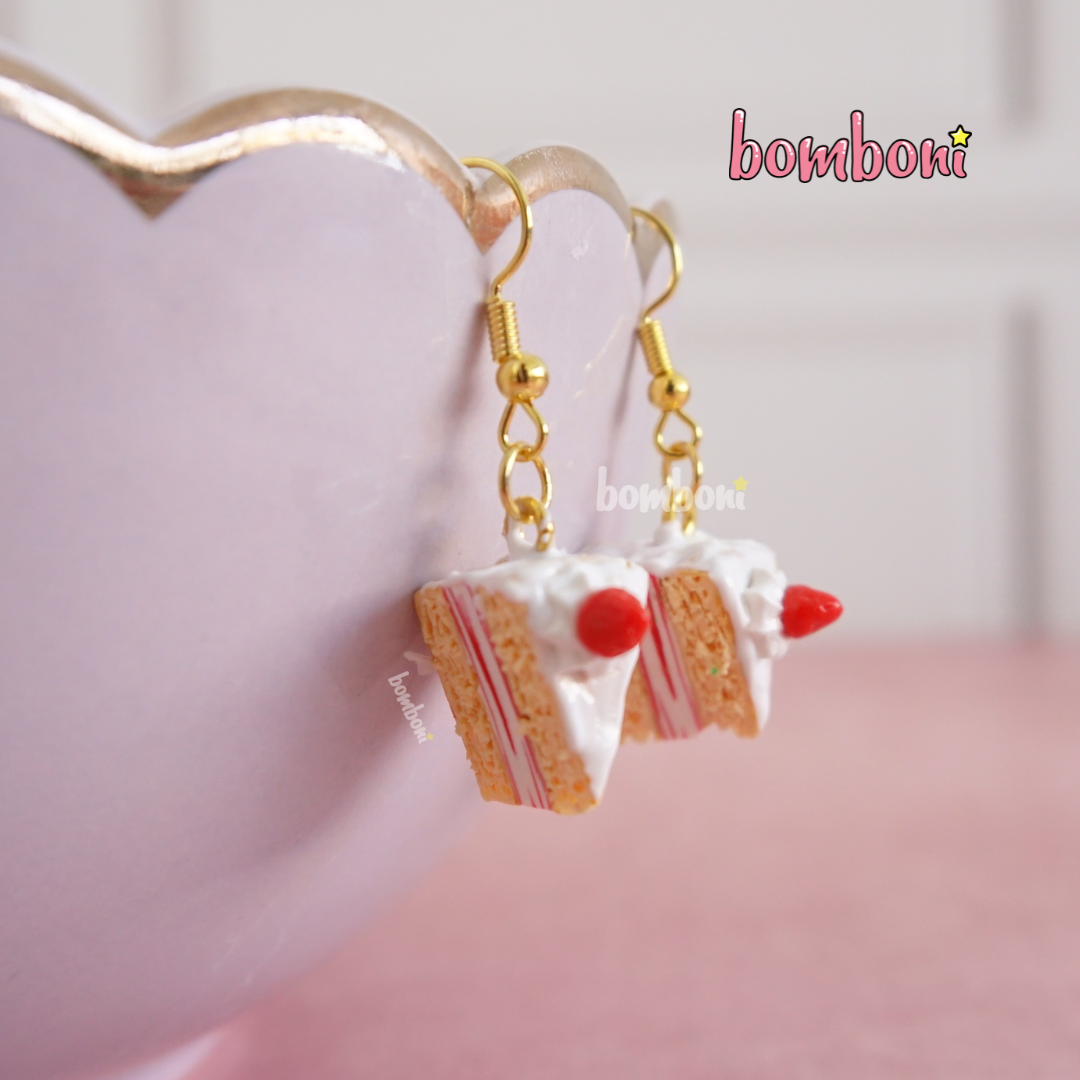 Aretes de rebanada pastel fresa
