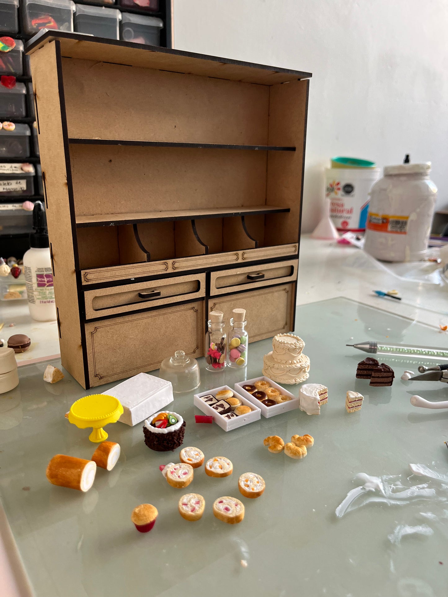 CURSO PREMIUM: Vitrina de postres con arcilla polimérica