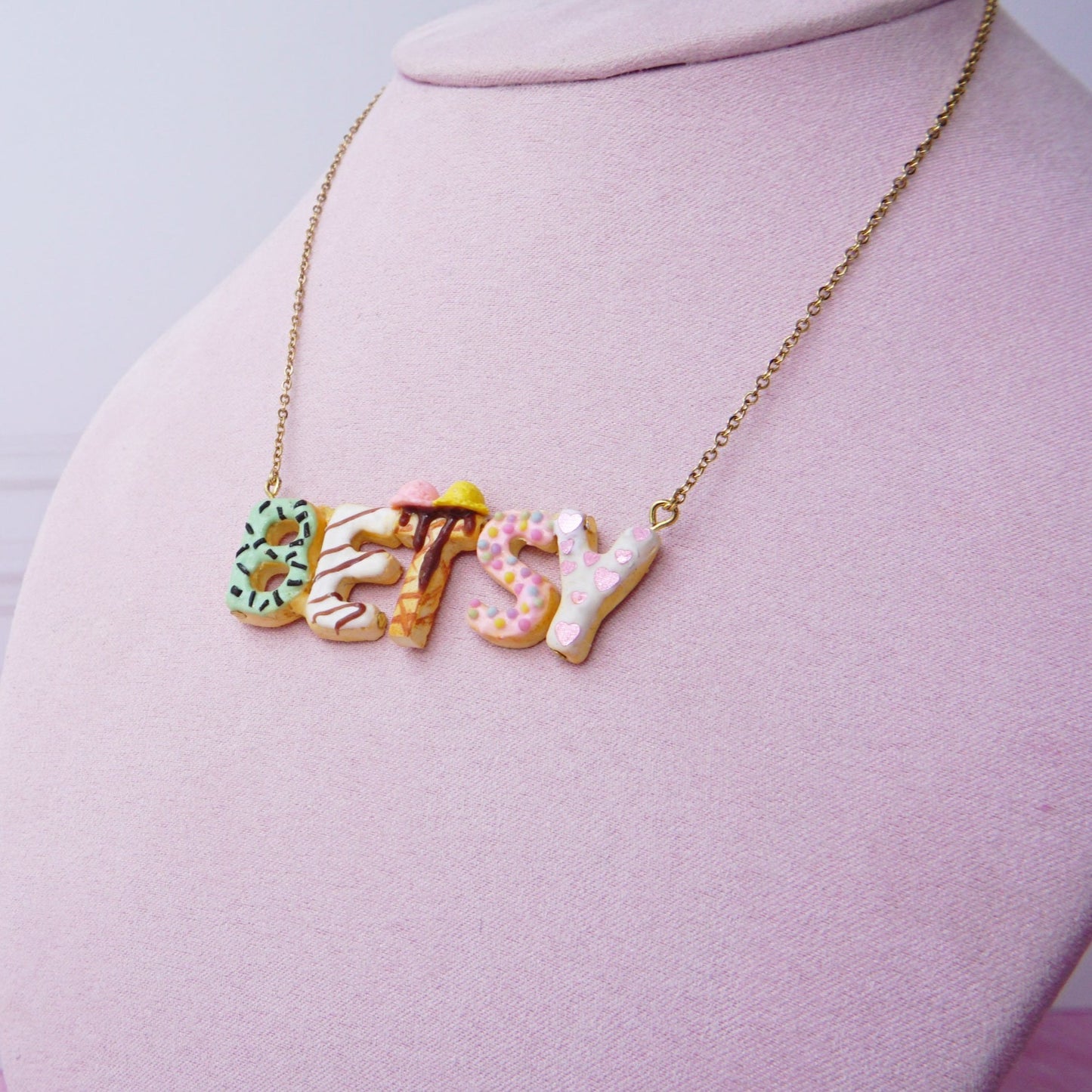 collar nombre de donas