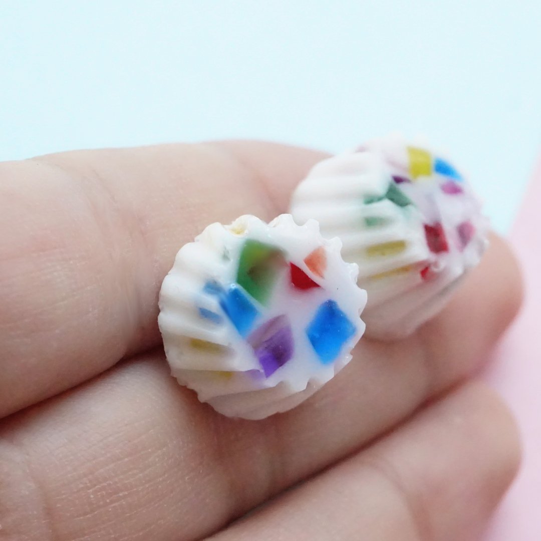 Aretes gelatina de mosaico broquel