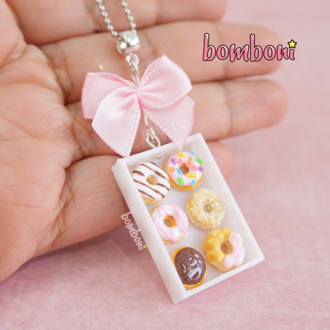 Collar caja de donas