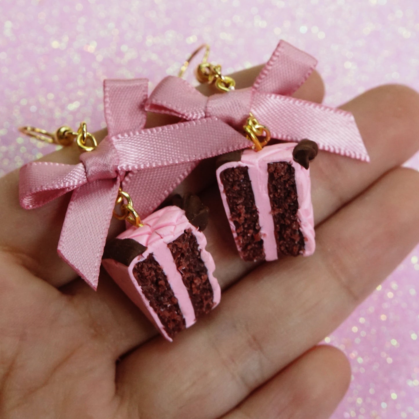 Aretes pastel de chocolate