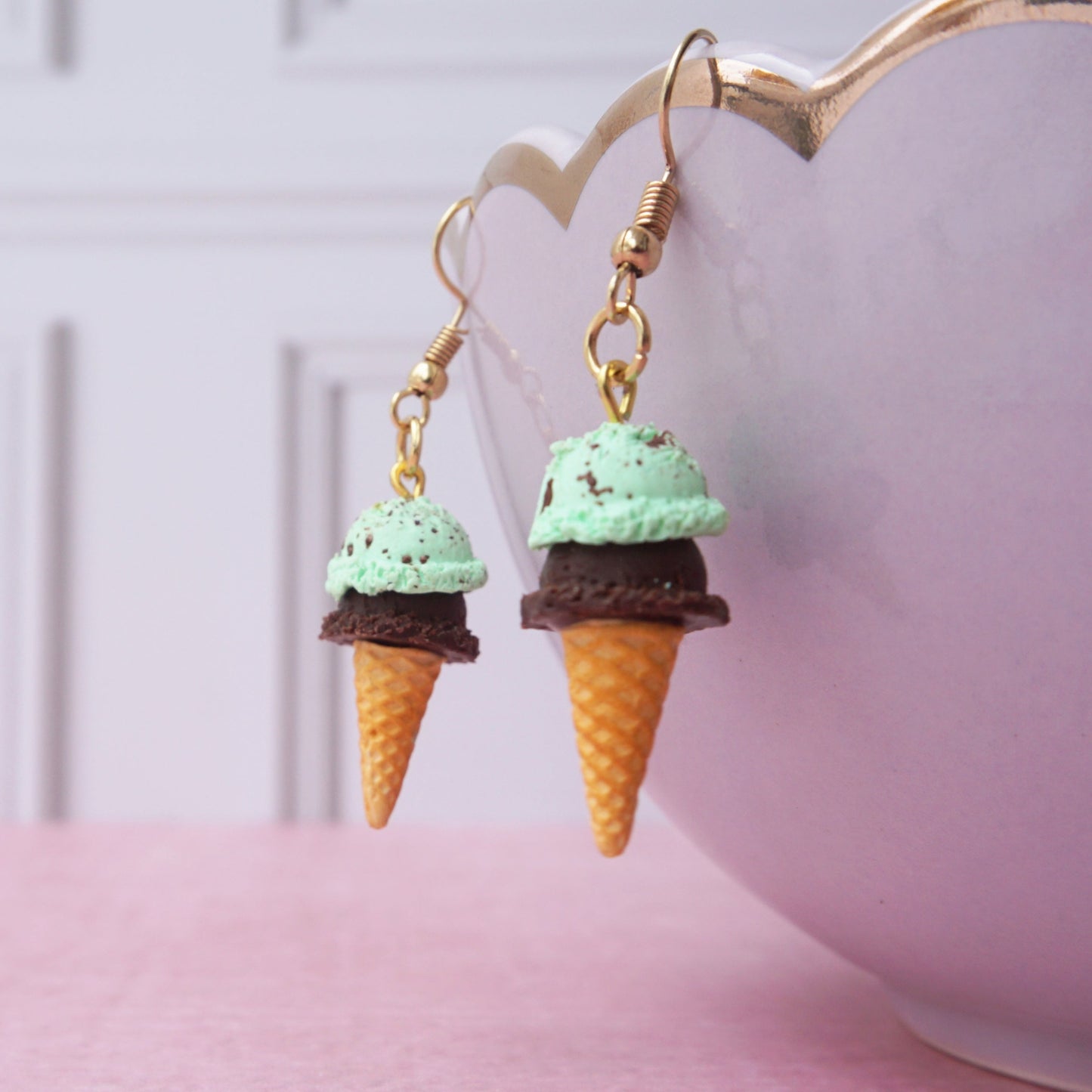 aretes de helado hecho a mano