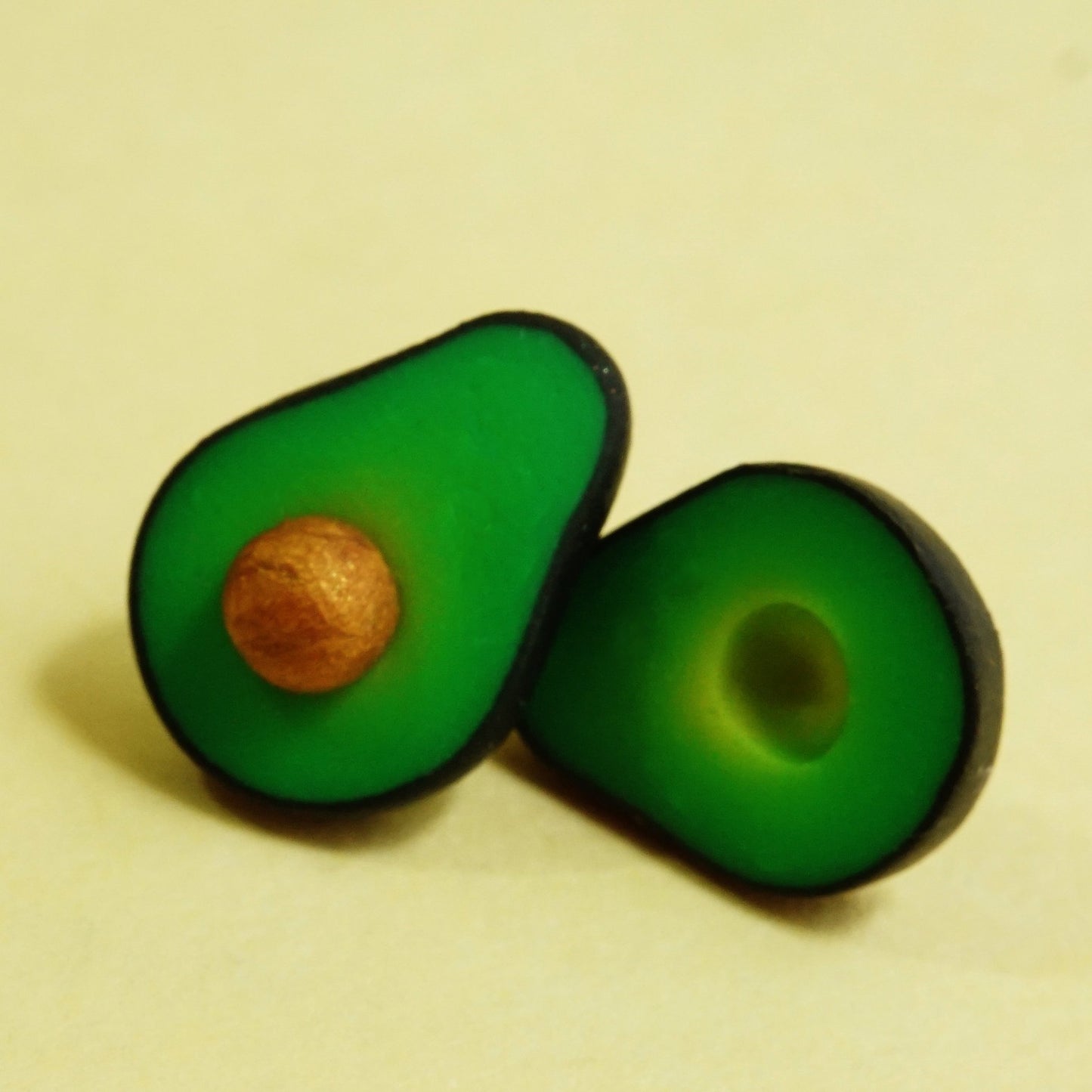 aretes aguacate 