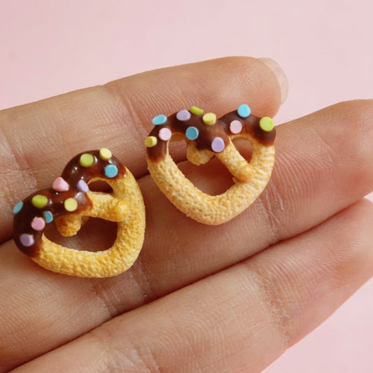 Aretes pretzel