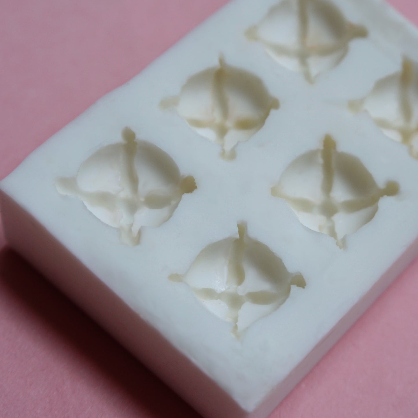 Molde multi: 6 panes de muerto mini