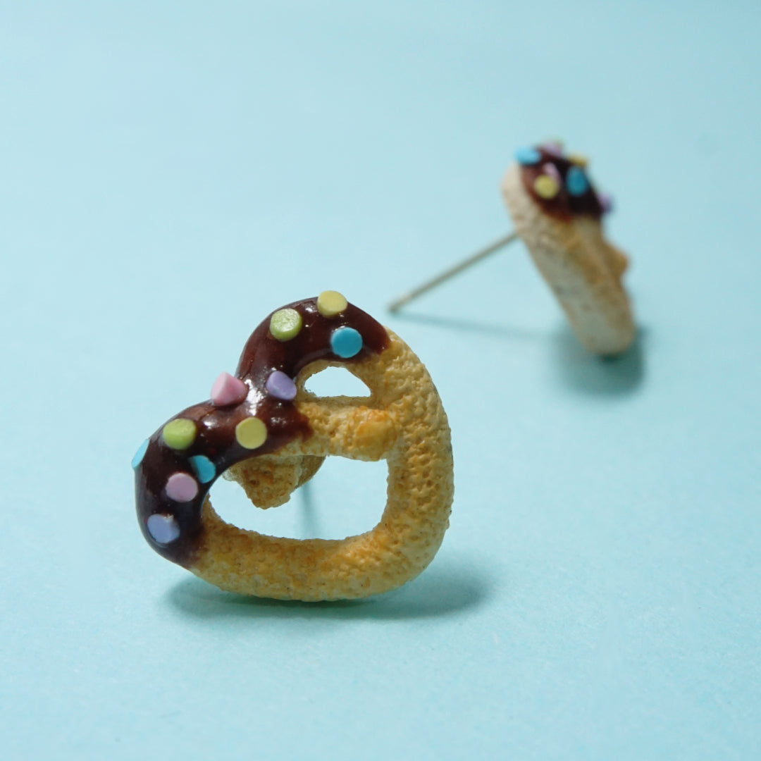 Aretes pretzel